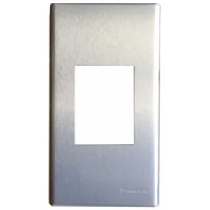 Mặt Công Tắc Panasonic WEG65029-1 Dòng Wide Dùng Cho Ổ Đơn 3 Chấu